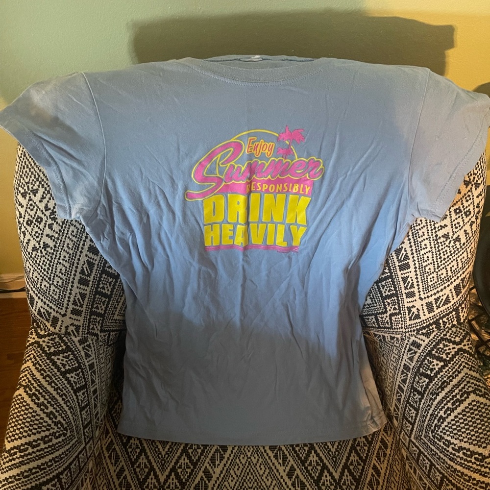 Medium graphic tee